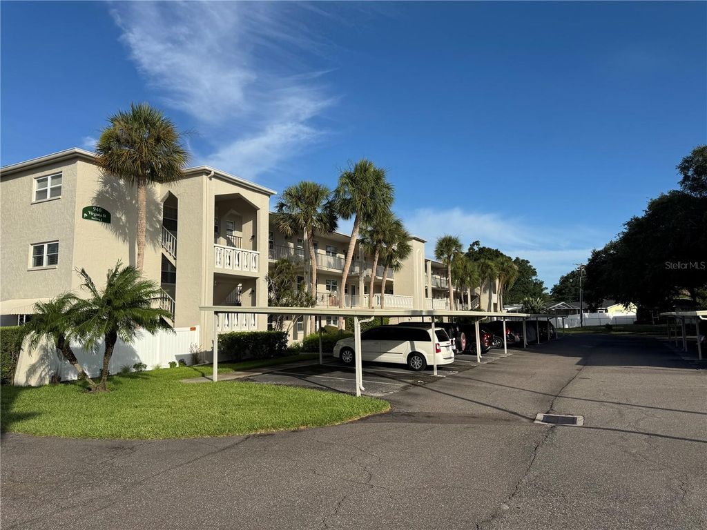946 VIRGINIA STREET 104, Dunedin, FL 34698
