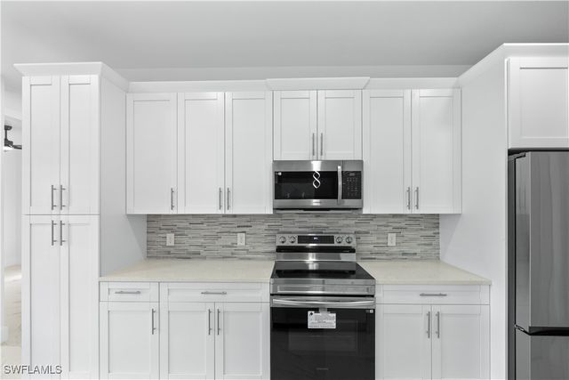 918 Hollister AVE, Lehigh Acres, FL 33974