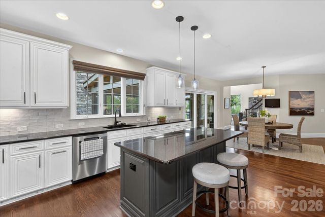 201 Kindling Wood Lane, Marvin, NC 28173