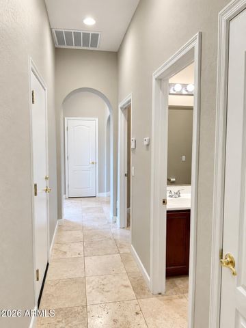 3022 W SENTINEL ROCK Road, Phoenix, AZ 85086