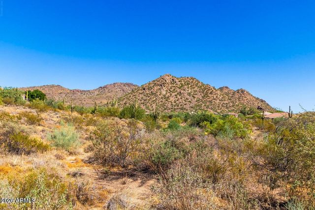 3022 W SENTINEL ROCK Road, Phoenix, AZ 85086