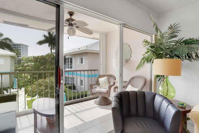 75 Venetian Drive D-13, Delray Beach, FL 33483