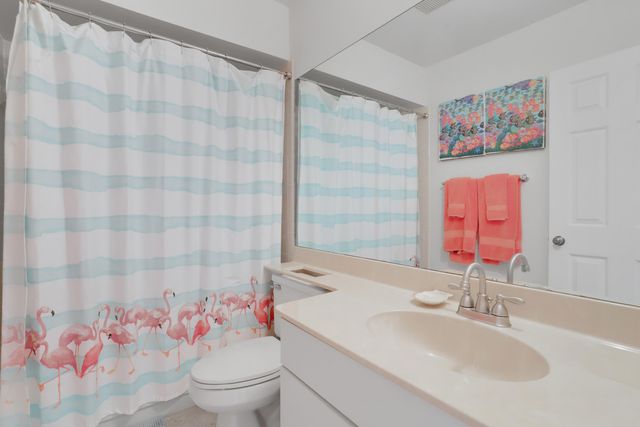 75 Venetian Drive D-13, Delray Beach, FL 33483