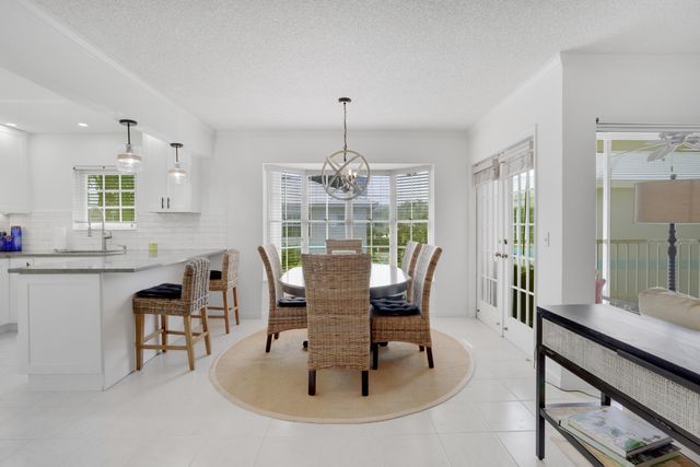 75 Venetian Drive D-13, Delray Beach, FL 33483