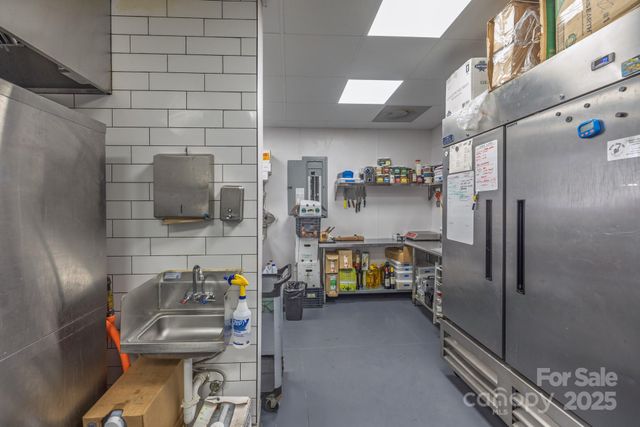 244 Short Coxe Avenue, Asheville, NC 28801