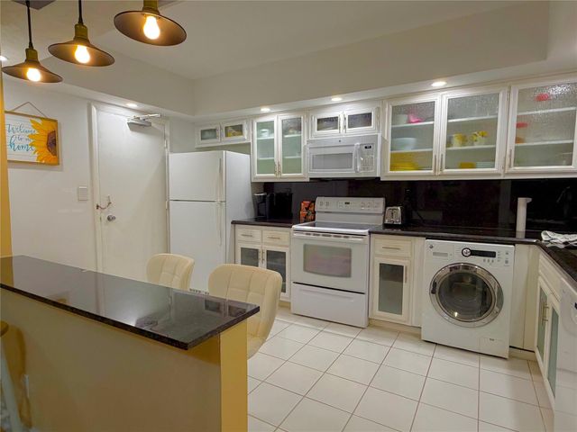 3850 Galt Ocean Drive 210, Fort Lauderdale, FL 33308