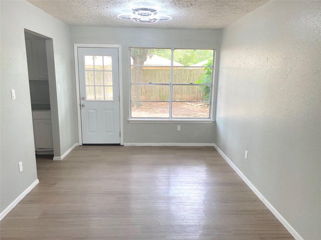 16222 Summer Dew Lane, Houston, TX 77095