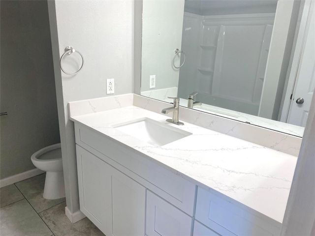 16222 Summer Dew Lane, Houston, TX 77095