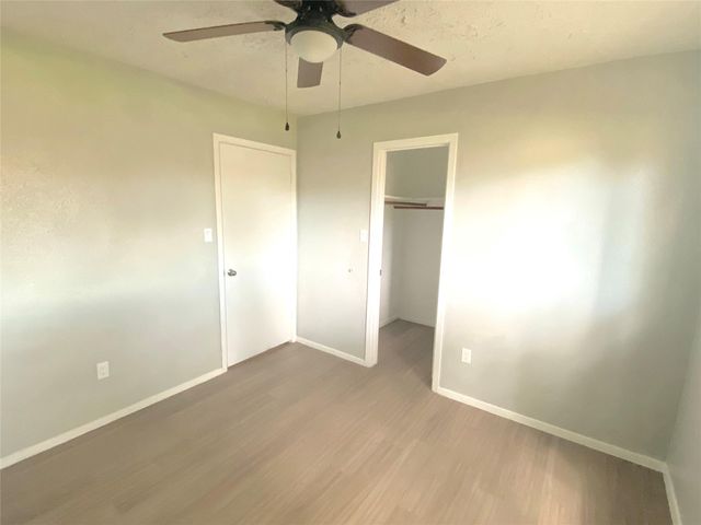 16222 Summer Dew Lane, Houston, TX 77095