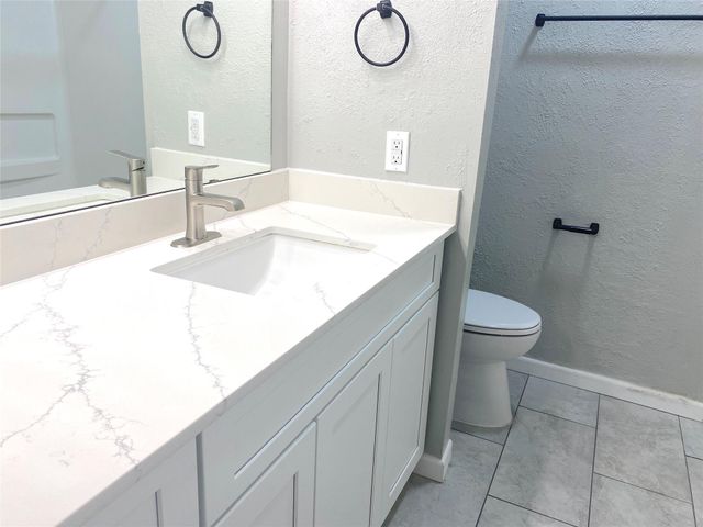 16222 Summer Dew Lane, Houston, TX 77095