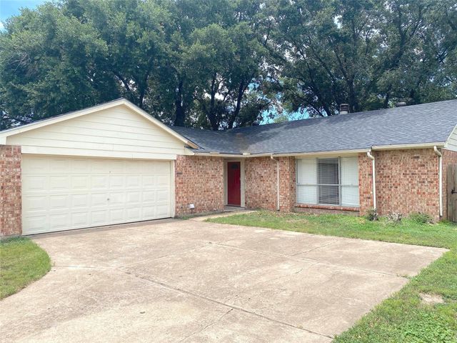 16222 Summer Dew Lane, Houston, TX 77095