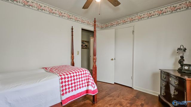 16442 Blackburn Lane, Athens, AL 35611