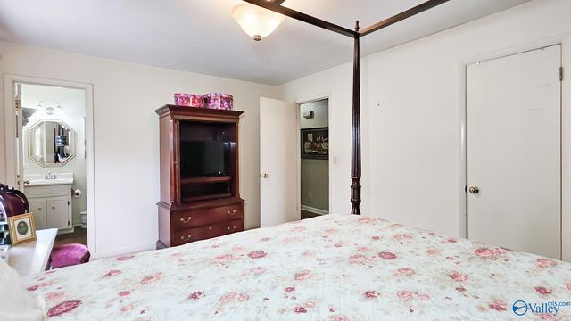 16442 Blackburn Lane, Athens, AL 35611