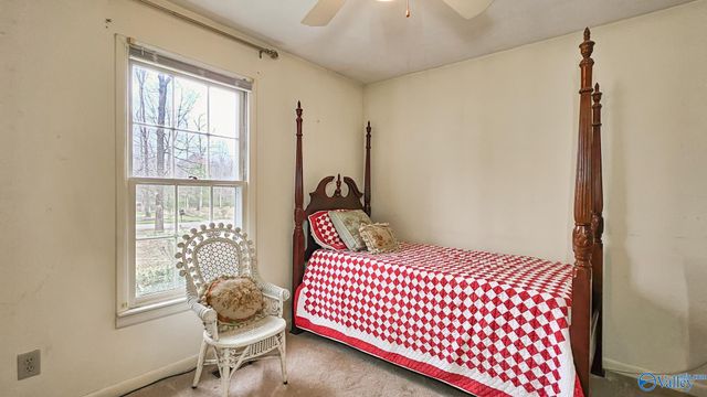 16442 Blackburn Lane, Athens, AL 35611