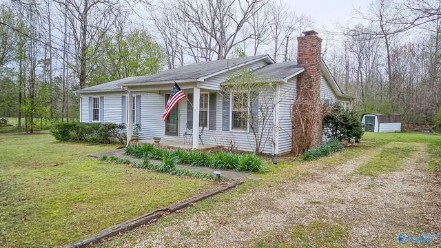 16442 Blackburn Lane, Athens, AL 35611