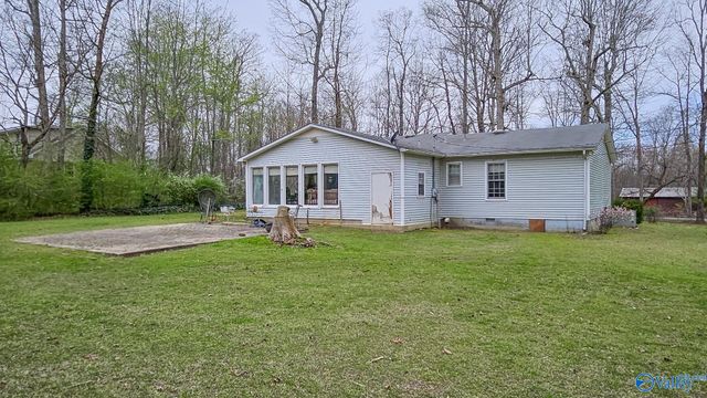 16442 Blackburn Lane, Athens, AL 35611