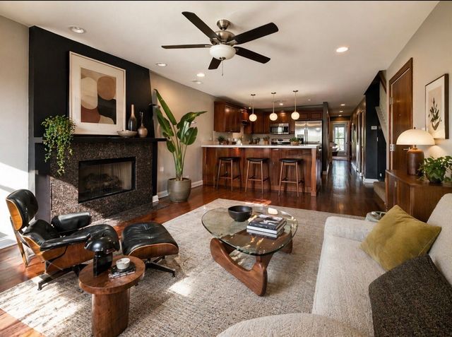5658 W 63rd Street 3W, Chicago, IL 60638