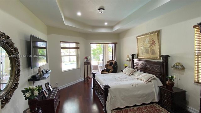 3885 E Hibiscus Street, Weston, FL 33332