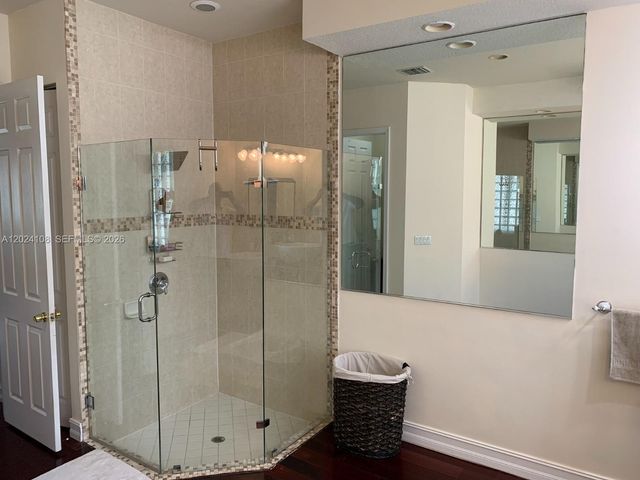 3885 E Hibiscus Street, Weston, FL 33332