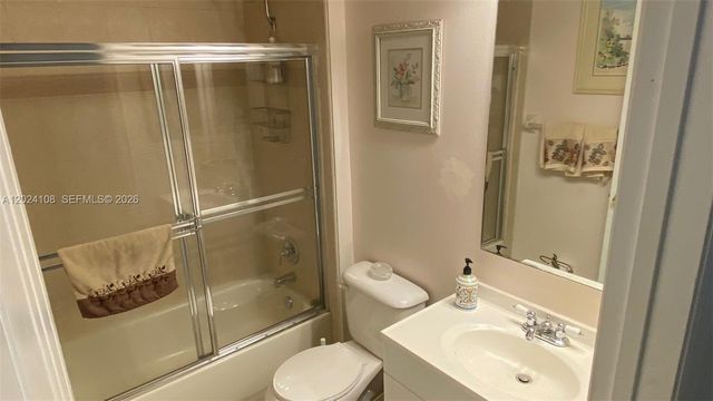 3885 E Hibiscus Street, Weston, FL 33332