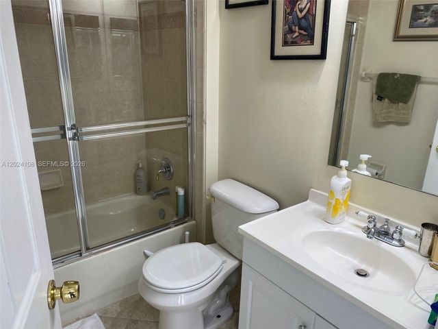 3885 E Hibiscus Street, Weston, FL 33332