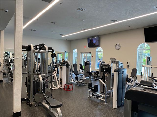 3885 E Hibiscus Street, Weston, FL 33332