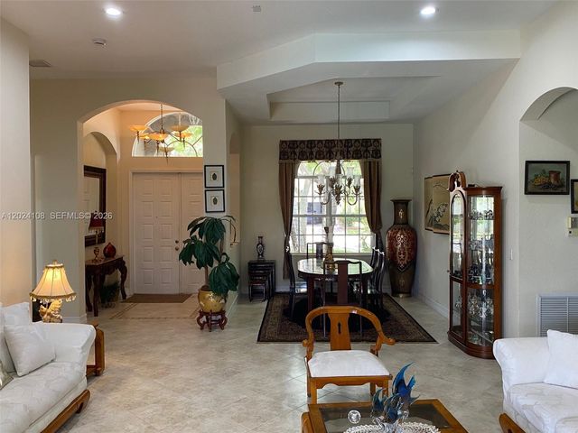 3885 E Hibiscus Street, Weston, FL 33332