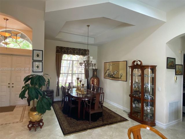 3885 E Hibiscus Street, Weston, FL 33332