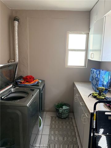 559 W 25th, San Bernardino, CA 92405