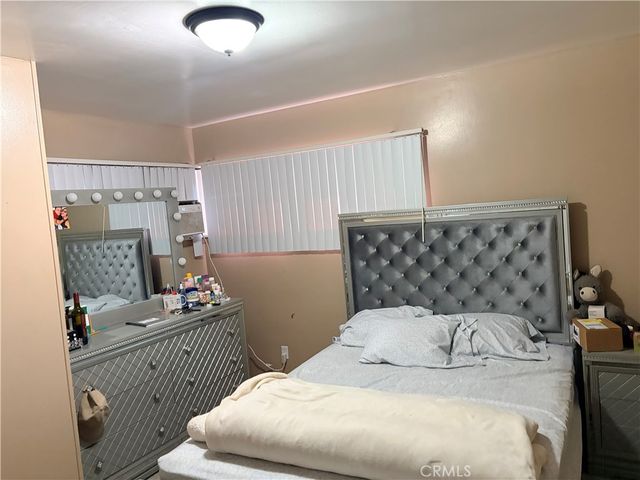 559 W 25th, San Bernardino, CA 92405