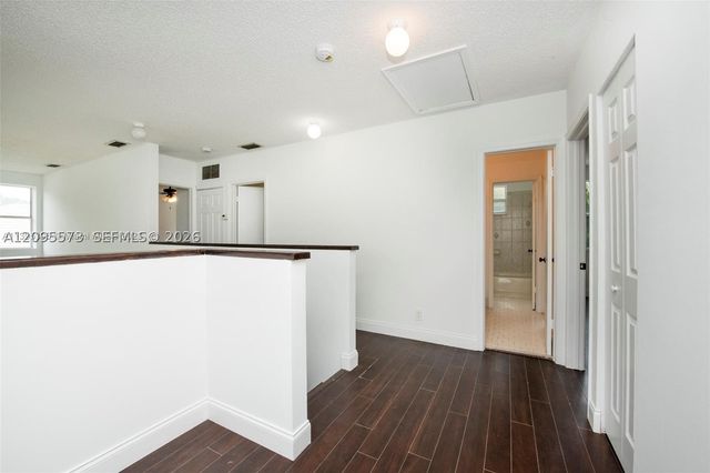 1127 SW 104th Way, Pembroke Pines, FL 33025