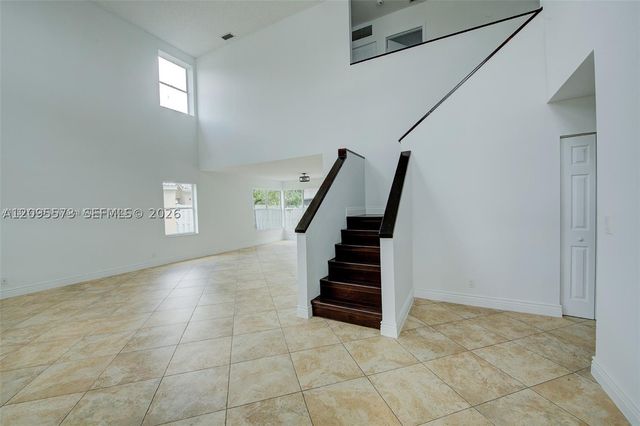 1127 SW 104th Way, Pembroke Pines, FL 33025