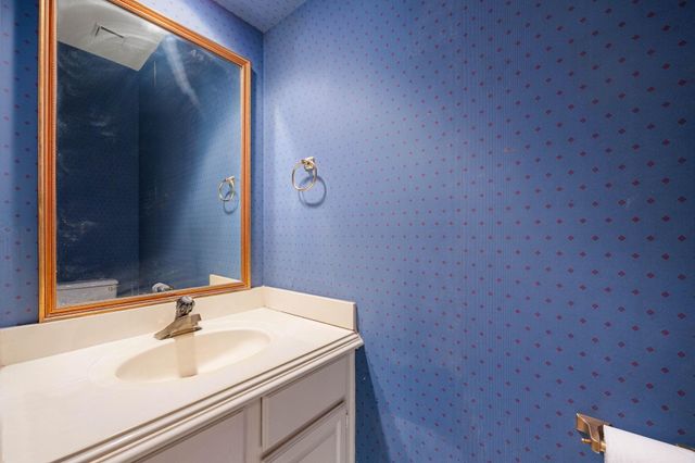 2207 Heather Green Drive, Houston, TX 77062