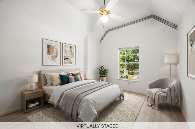 2207 Heather Green Drive, Houston, TX 77062