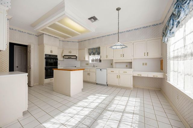 2207 Heather Green Drive, Houston, TX 77062