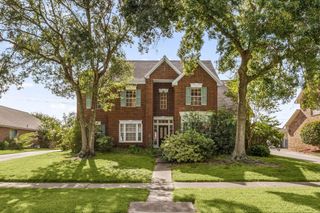 2207 Heather Green Drive, Houston, TX 77062