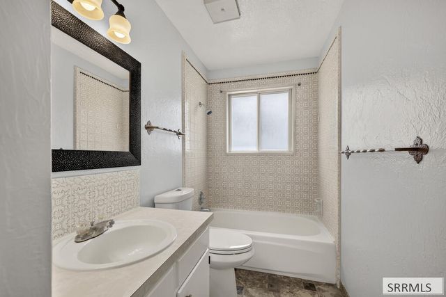 2334 E 1st Street, Idaho Falls, ID 83401