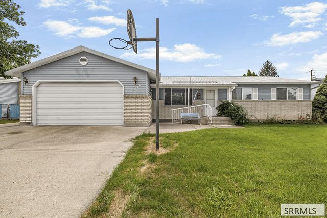 2334 E 1st Street, Idaho Falls, ID 83401