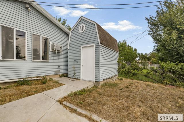 2334 E 1st Street, Idaho Falls, ID 83401