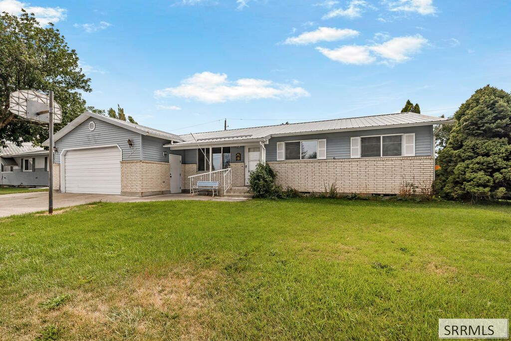 2334 E 1st Street, Idaho Falls, ID 83401