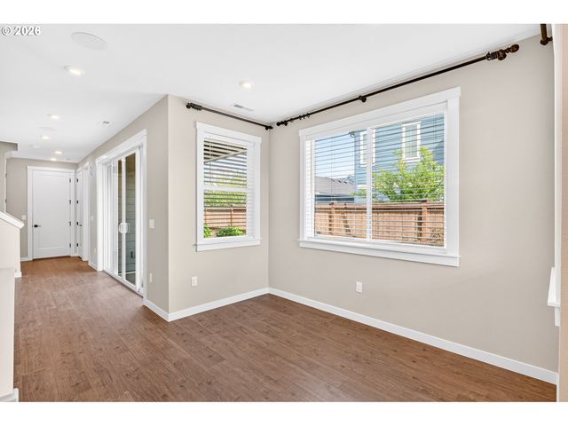 7285 Se CHINQUAPIN Dr, Hillsboro, OR 97123