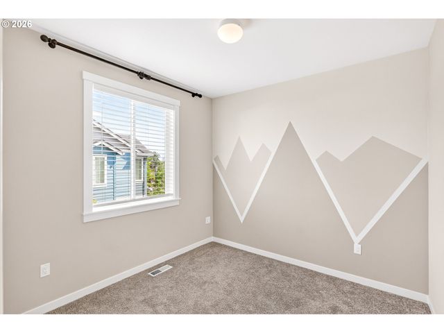 7285 Se CHINQUAPIN Dr, Hillsboro, OR 97123