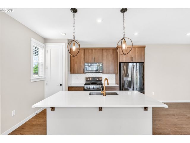 7285 Se CHINQUAPIN Dr, Hillsboro, OR 97123