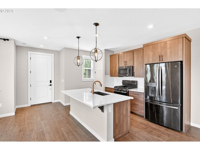 7285 Se CHINQUAPIN Dr, Hillsboro, OR 97123
