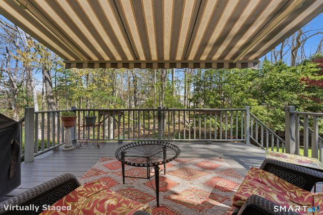 12 Lindros Lane, Waterford, CT 06385