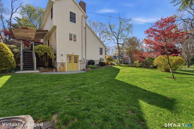 12 Lindros Lane, Waterford, CT 06385