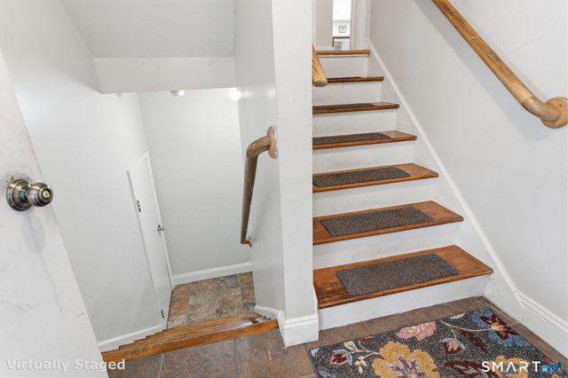 12 Lindros Lane, Waterford, CT 06385