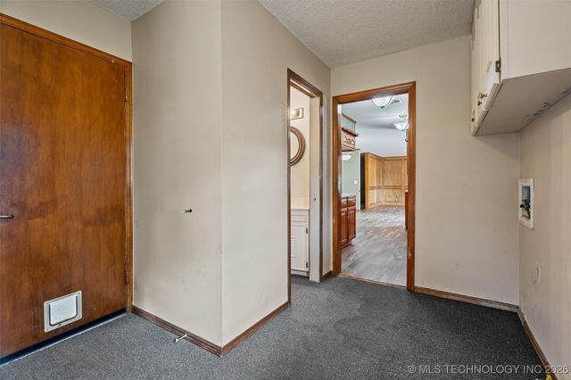 926 Sandstone Drive, Bartlesville, OK 74006