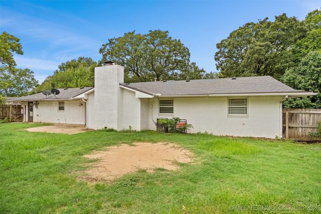 926 Sandstone Drive, Bartlesville, OK 74006