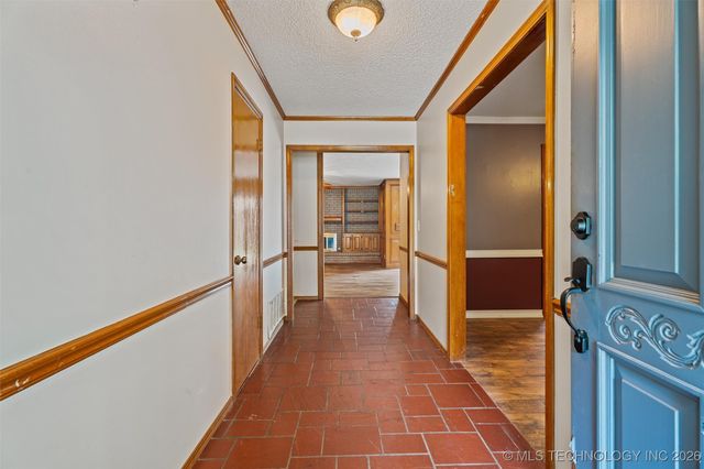 926 Sandstone Drive, Bartlesville, OK 74006